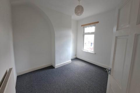 2 bedroom terraced house to rent, Edge Street, Nutgrove.