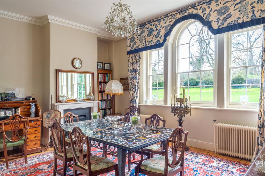 Dining/Sitting Room