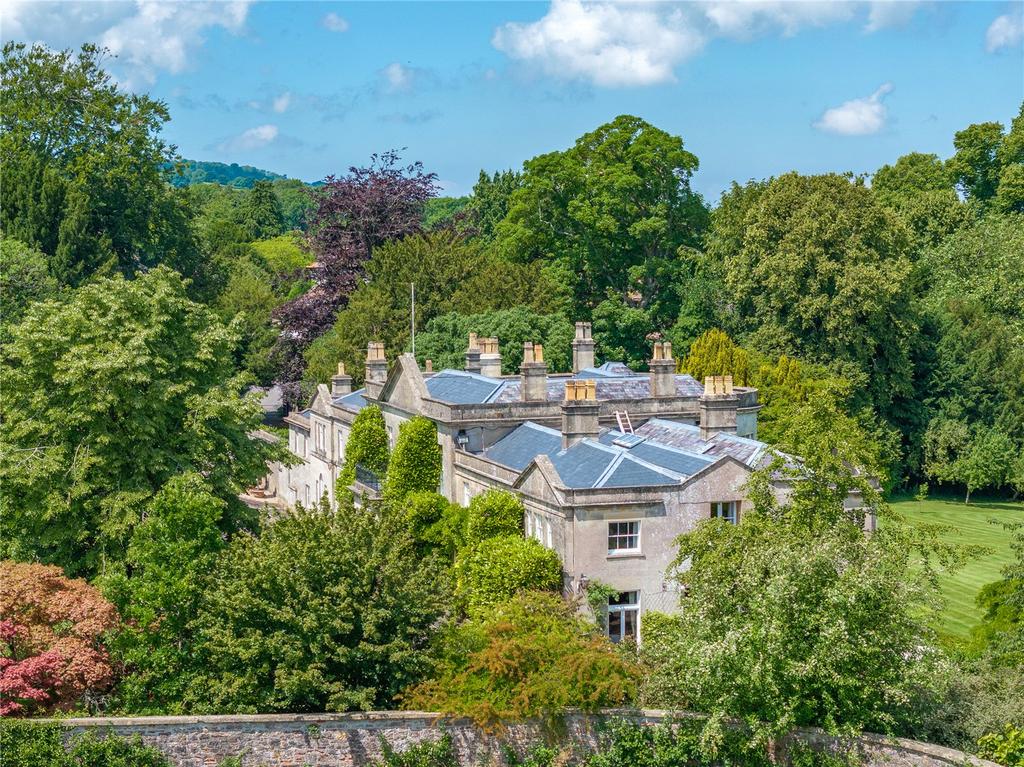 Harptree Court