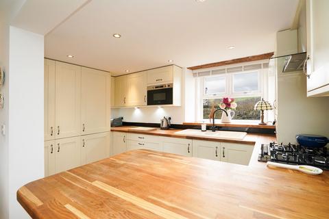 5 Hillcrest Drive, Oughtibridge, Sheffield, S35 0JJ