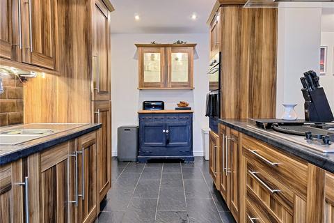 12 Burns Close, Oldham, OL1 4RE