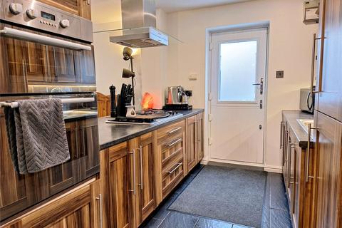 12 Burns Close, Oldham, OL1 4RE