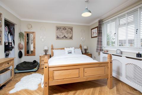 2 bedroom semi-detached bungalow for sale, Berryfield Road, Market Harborough LE16