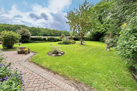 2 bedroom detached bungalow for sale, Wood Lane, Earlswood