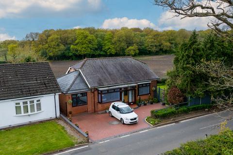 2 bedroom detached bungalow for sale, Wood Lane, Earlswood