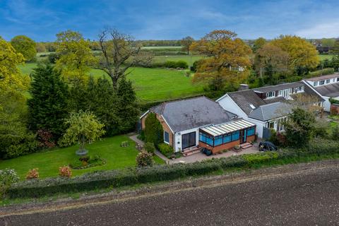 2 bedroom detached bungalow for sale, Wood Lane, Earlswood