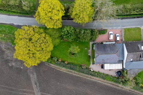 undefined, Wood Lane, Earlswood