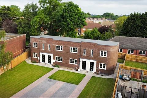 2 bedroom terraced house for sale, Petersfield Road, Hall Green