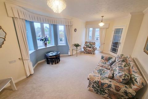 2 bedroom retirement property for sale, Woolmans Lodge, Solihull Road, Shirley