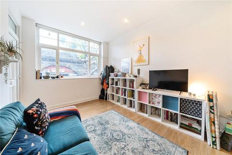 3 bedroom apartment for sale, Denmark Road, London