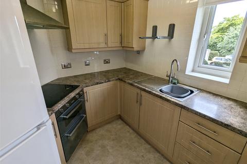 2 bedroom flat for sale, Barons Court, Old Lode Lane, Solihull