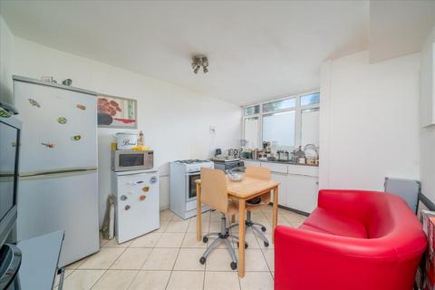 3 bedroom flat for sale, Winchester Avenue, London, NW6