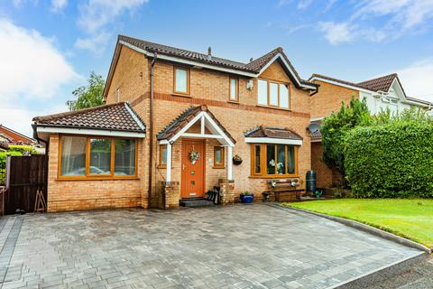 4 bedroom detached house for sale, Parnham Close, Radcliffe, Manchester, Greater Manchester, M26 3XU