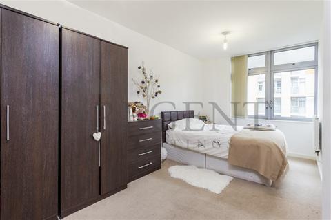 2 bedroom apartment to rent, Caspian Apartments, Salton Sq, E14