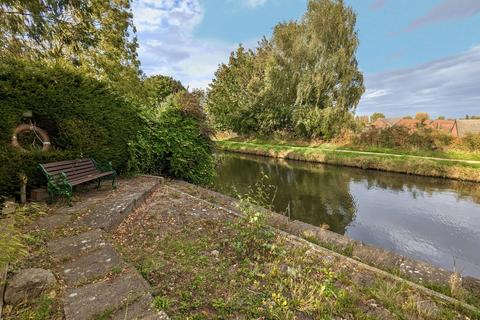 3 bedroom detached house for sale, Peterbrook Road, Shirley