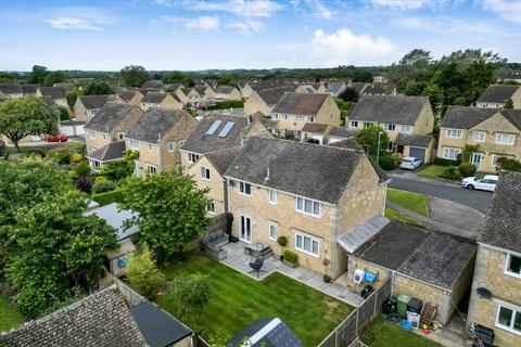 4 bedroom detached house for sale, Alexander Drive, Cirencester, Gloucestershire, GL7