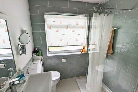 7 Snowford Close, Shirley, Solihull, B90 1DA