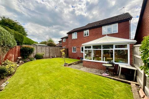 4 bedroom detached house for sale, Thomas Avenue, Stone, ST15