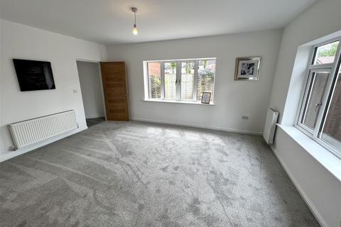 1 Cropthorne Road, Shirley, Solihull, B90 3JW