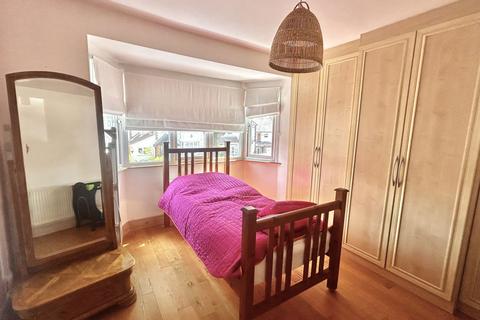 27 Cubley Road, Birmingham, B28 8EH