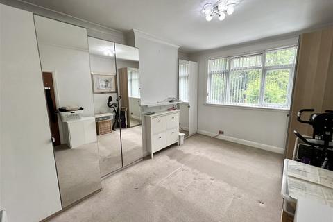 28 Smirrells Road, Birmingham, B28 0LB