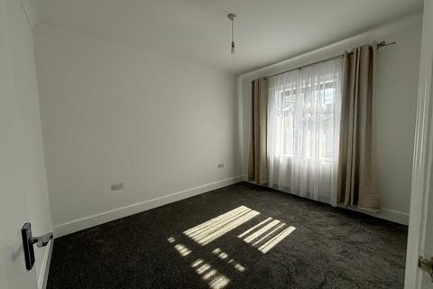 2 bedroom flat to rent, Petal Court, 1A St Martins Avenue, Upton Park, E6
