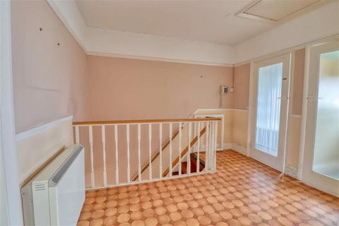 2 bedroom apartment for sale, Clacton on Sea CO15