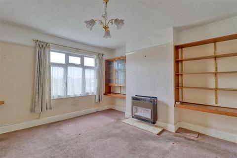 2 bedroom apartment for sale, Clacton on Sea CO15