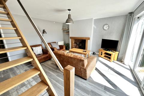 12 Arden Meads, Hockley Heath, Solihull, B94 6QN