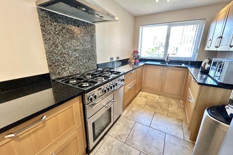 12 Arden Meads, Hockley Heath, Solihull, B94 6QN