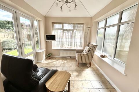 12 Arden Meads, Hockley Heath, Solihull, B94 6QN