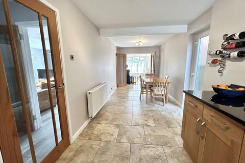 12 Arden Meads, Hockley Heath, Solihull, B94 6QN