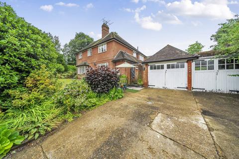 95 Farnham Road, Guildford, GU2 7PF