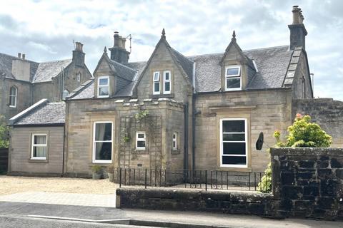 4 bedroom detached house for sale, 43 Park Place Stirling FK7 9JR