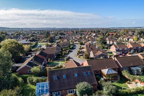 4 bedroom detached house for sale, Tudor Way, Dersingham