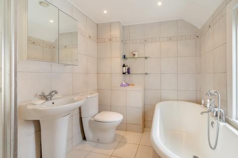 30 Albion Road, Chalfont St Giles, HP8 4EW