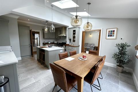 41 Burnaston Road, Hall Green, Birmingham, B28 8DH