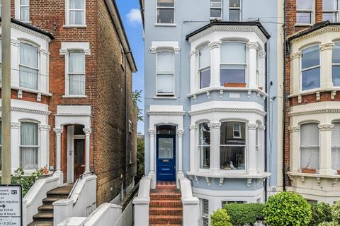 24a Ramsden Road, London, SW12 8QY