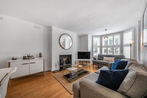 24a Ramsden Road, London, SW12 8QY