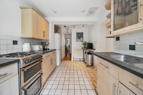 24a Ramsden Road, London, SW12 8QY