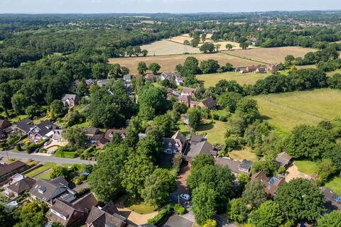 5 bedroom detached house for sale, Birchy Close, Dickens Heath, Solihull