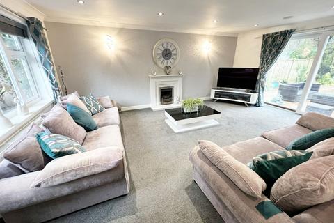 39 Birchy Close, Shirley, Solihull, B90 1QL