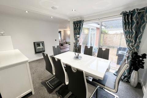 39 Birchy Close, Shirley, Solihull, B90 1QL