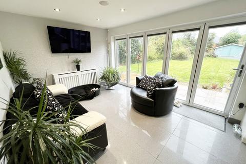 39 Birchy Close, Shirley, Solihull, B90 1QL