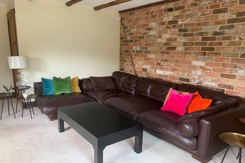 4 bedroom cottage to rent, Park Lane, Beaconsfield, HP9