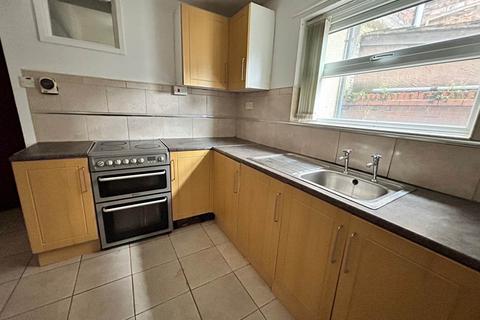 1 bedroom flat to rent, Edge Lane, Liverpool