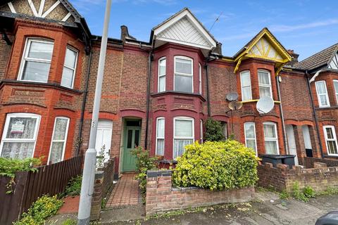 3 bedroom terraced house for sale, Hitchin Road, Luton