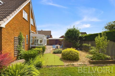 21 Hazel Way, Snedshill, Telford, TF2 9HJ