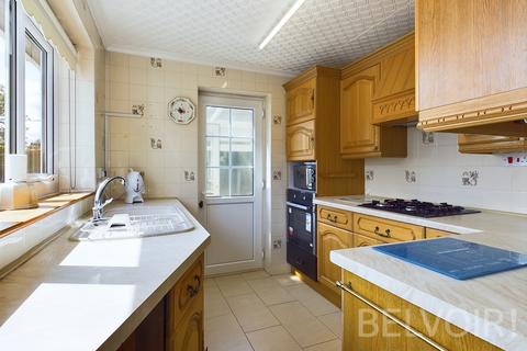21 Hazel Way, Snedshill, Telford, TF2 9HJ