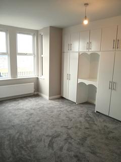 2 bedroom flat to rent, Rectory Road, Gateshead NE8